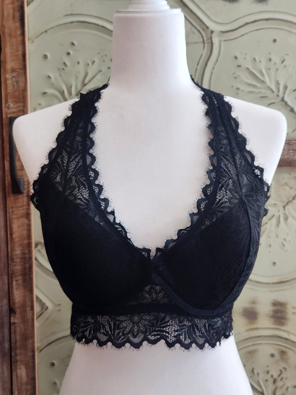 Victoria's Secret PINK Lace Halter Bralette in Black | Large